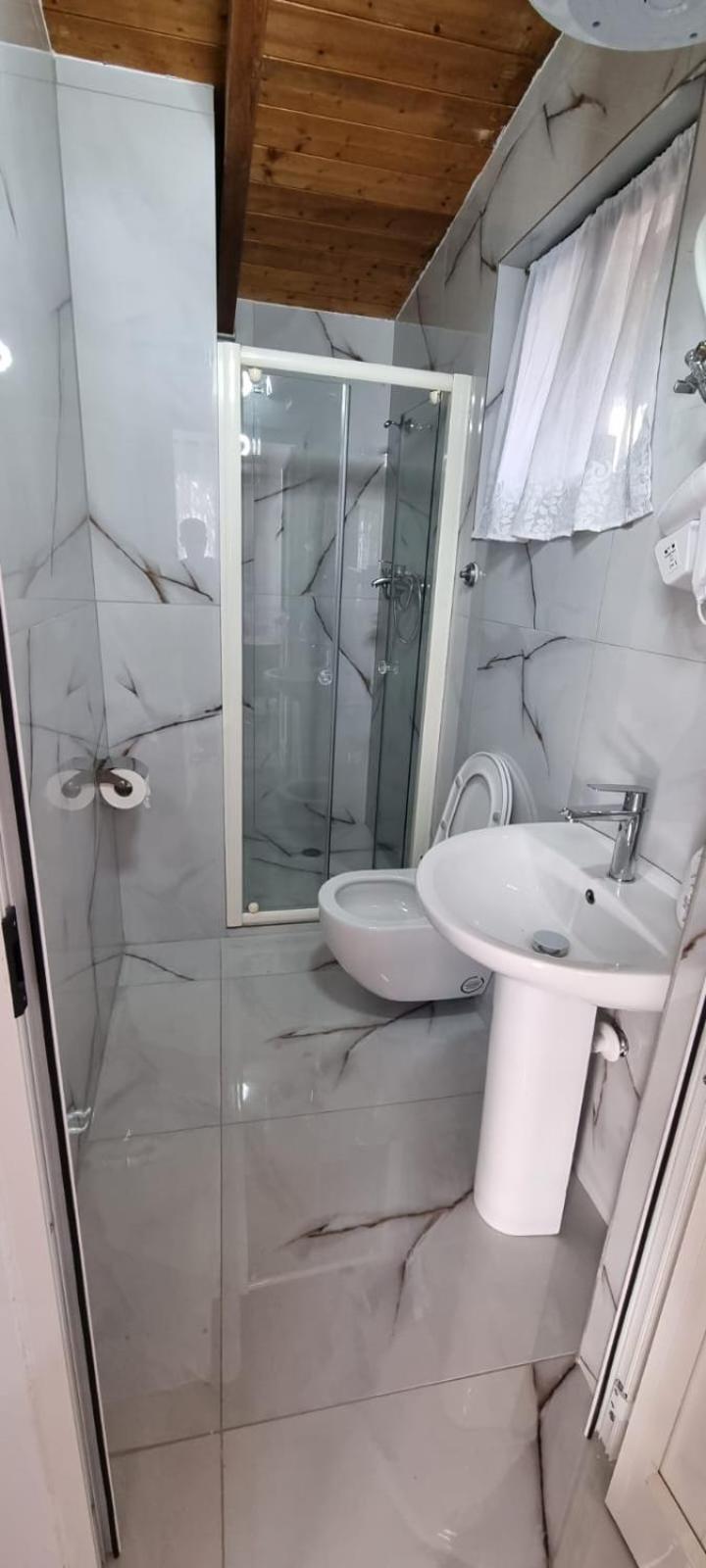 Hotel Restorant Olti Shetaj 外观 照片